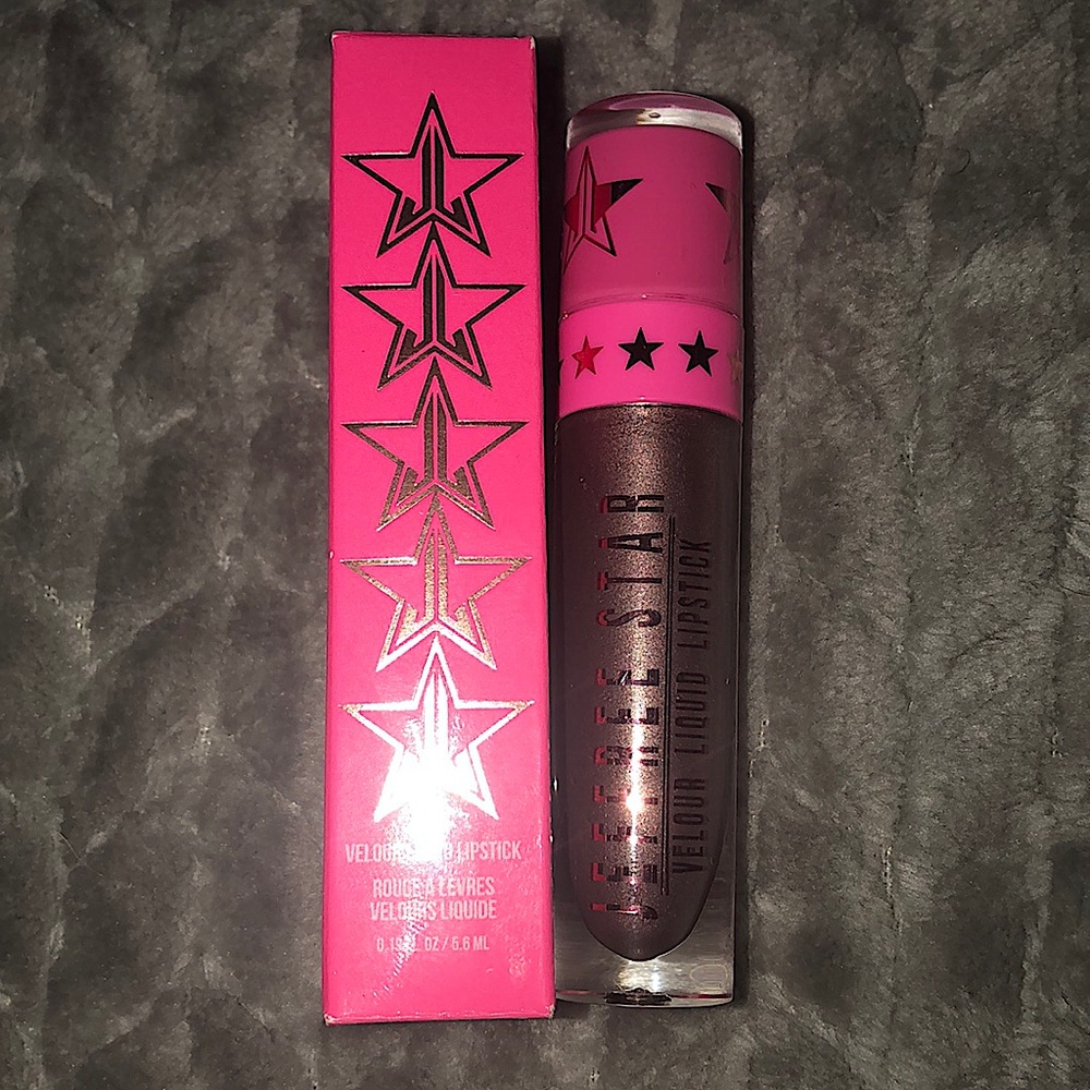 Jeffree Star VLL “Restraints”